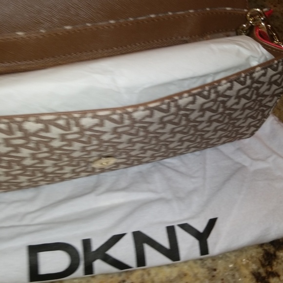 CLUTCH/PURSE - Picture 3 of 8